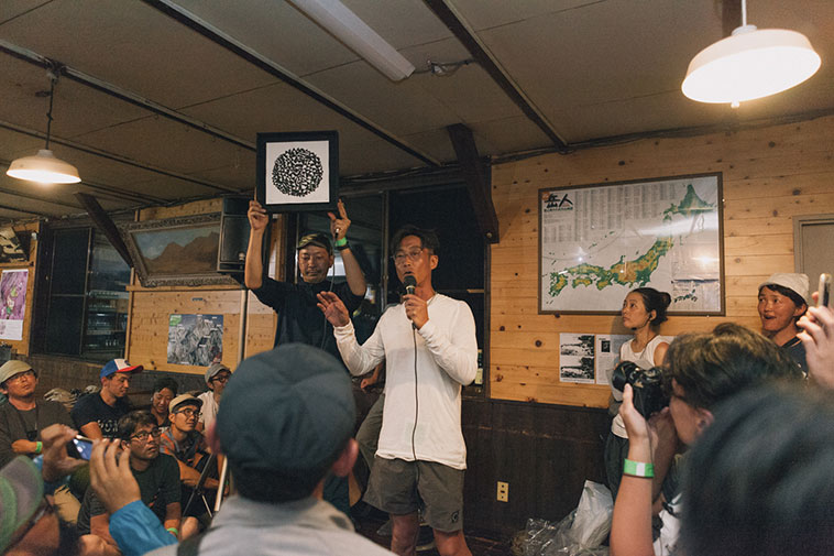 オークションの様子